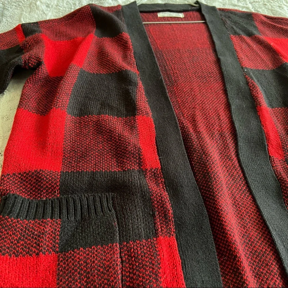 Cardigan - Picture 2 of 3